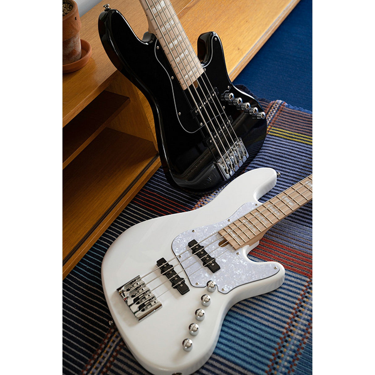 Cort Elrick NJS 4 String Bass Guitar - guitar