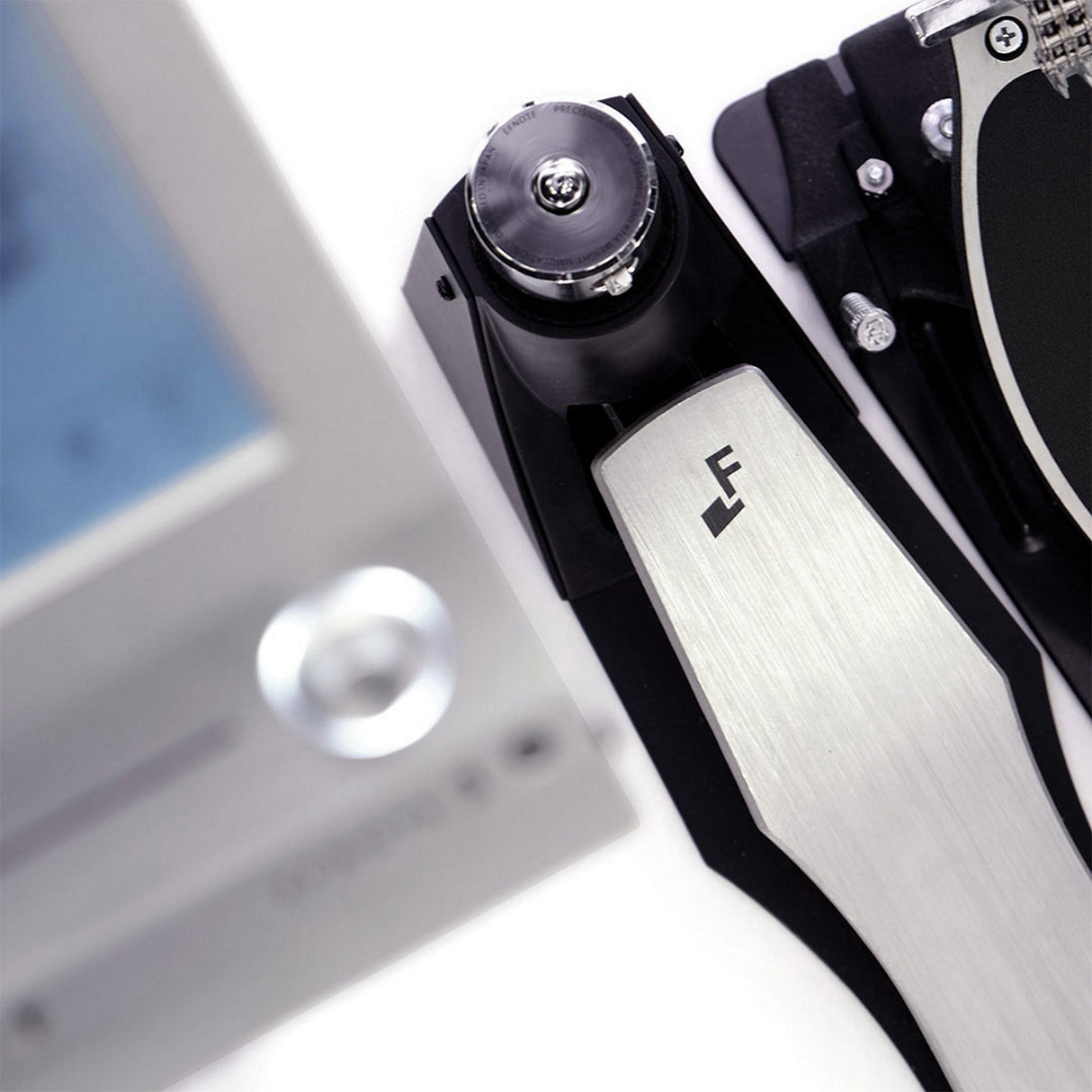 EFNOTE 3 Acoustic Designed Electronic Drum Set White / Sparkle