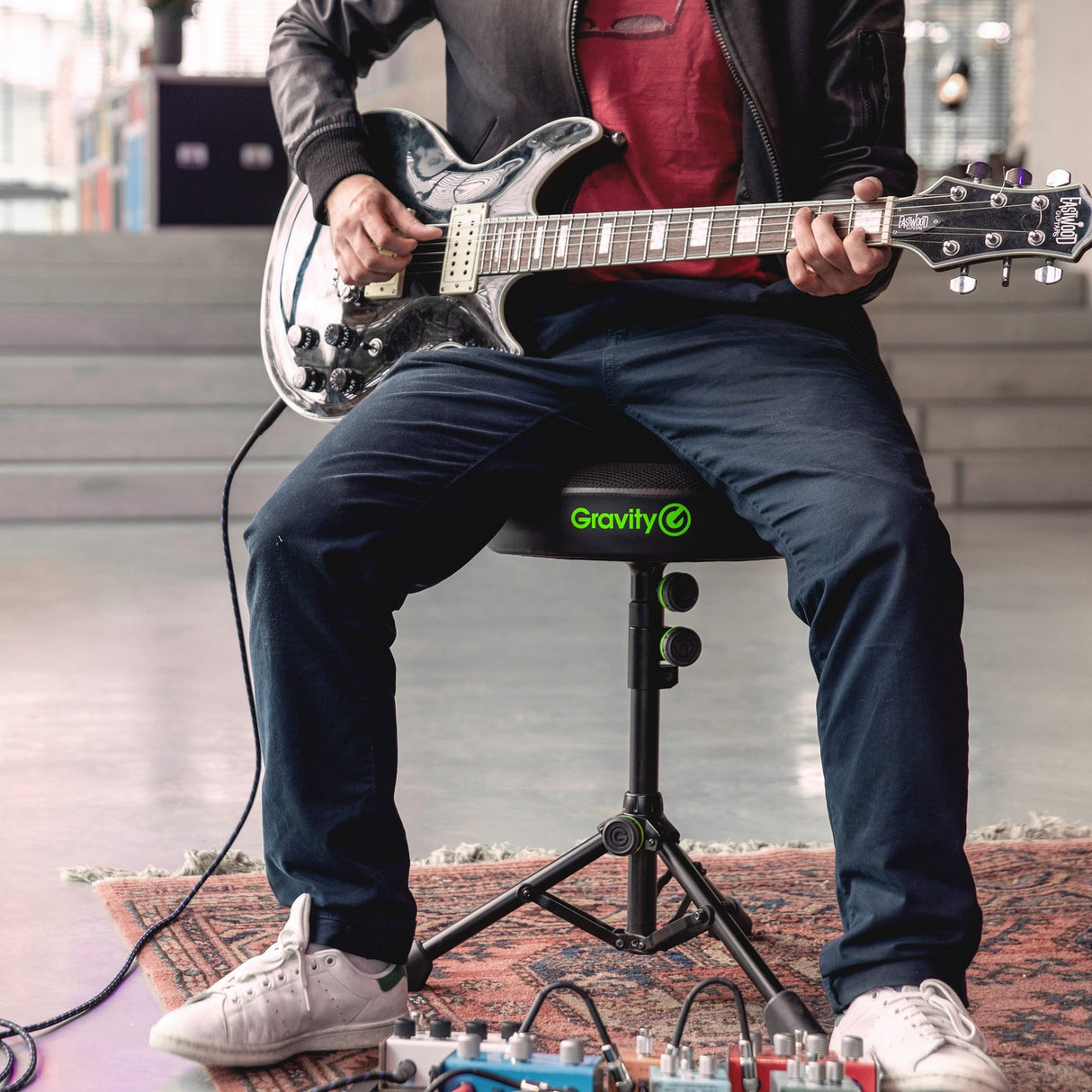 Gravity FD SEAT 1 Round Musicians Stool Foldable Adjustable Height (Used) - used