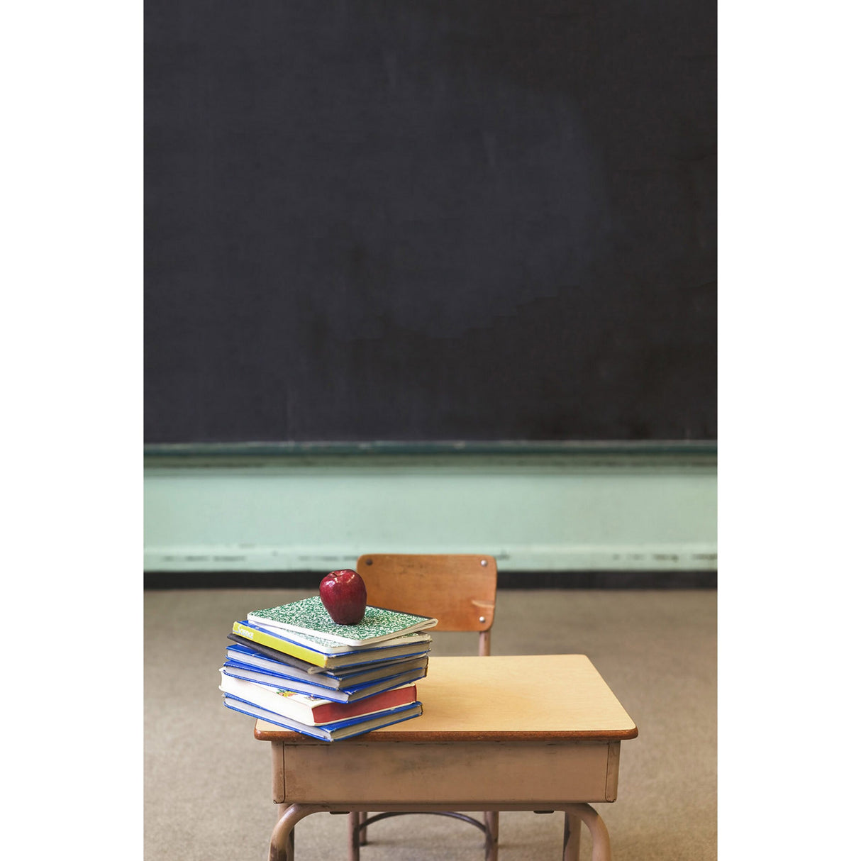 Savage 5 x 7-Foot Printed Vinyl Background School Desk