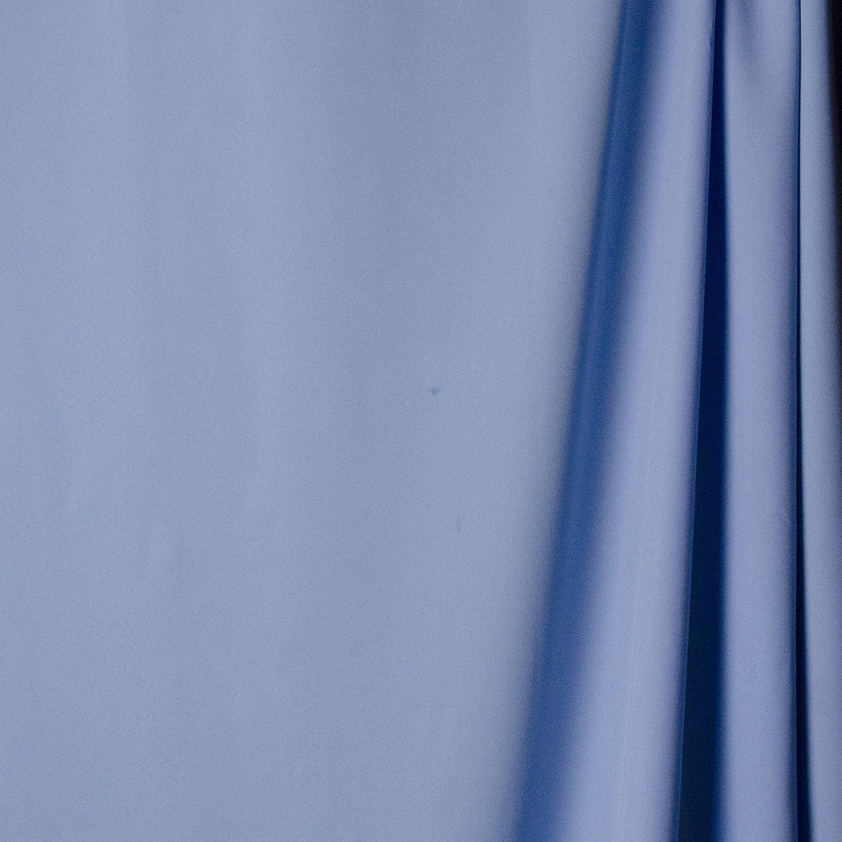 Savage 5 x 9-Foot Wrinkle-Resistant Polyester Background Powder Blue