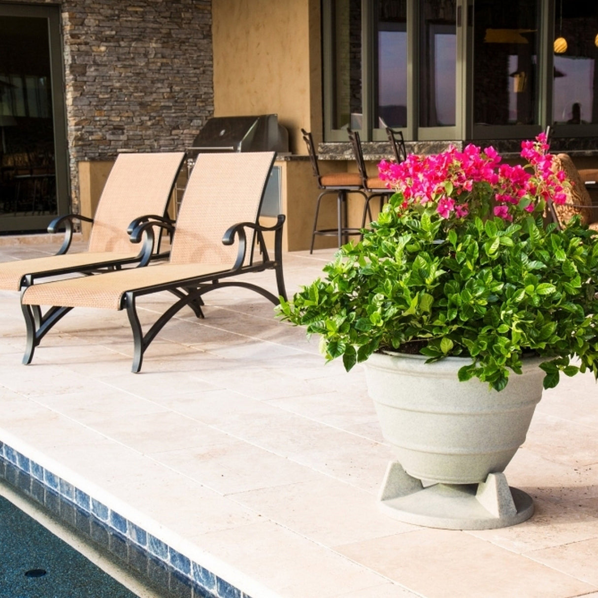 SoundTube OmniPlanter 6.5 Series Omnidirectional Outdoor Planter Speaker