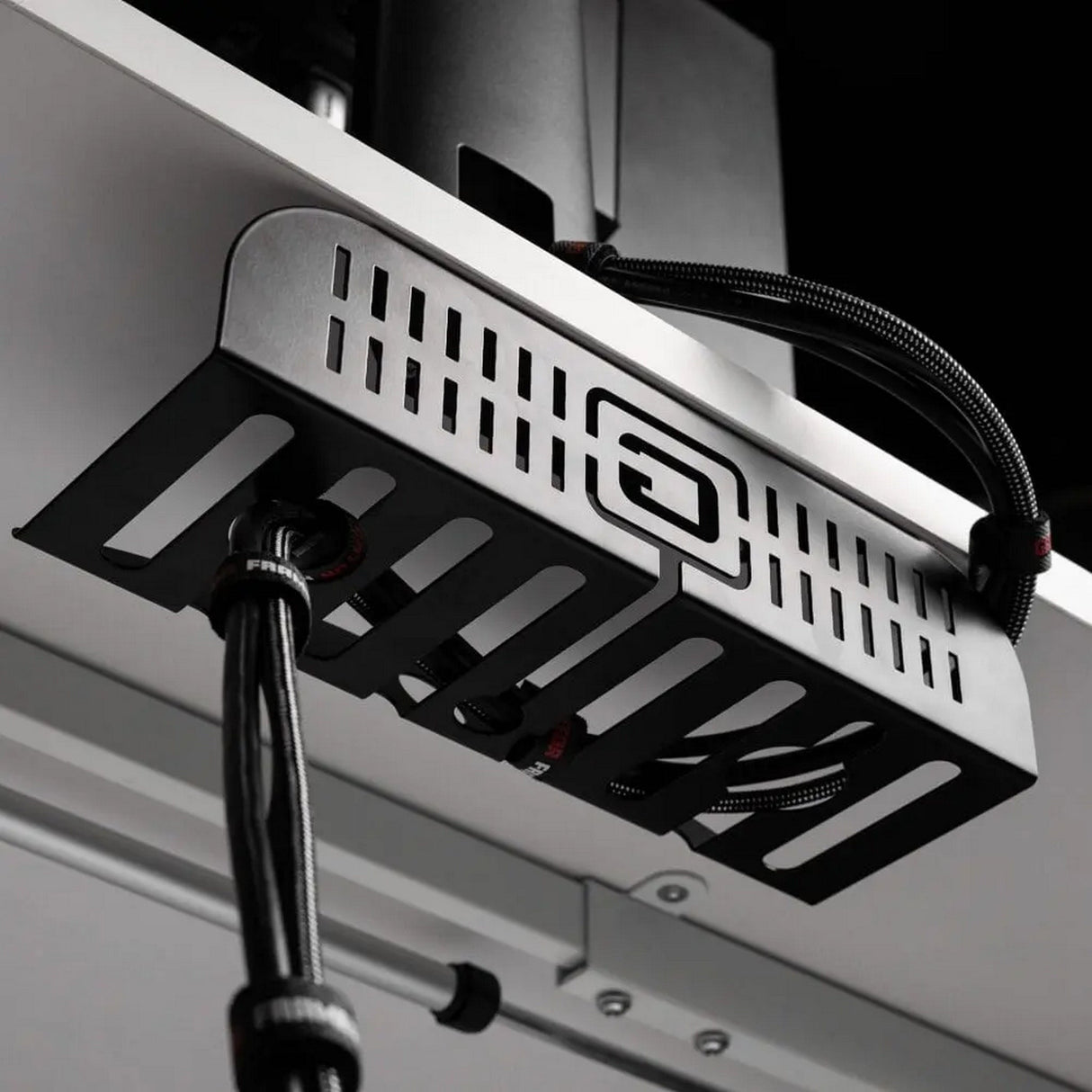 Gator Frameworks GFW-CBLMGM-MTL Metal Cable Management System Under Desk Organizer