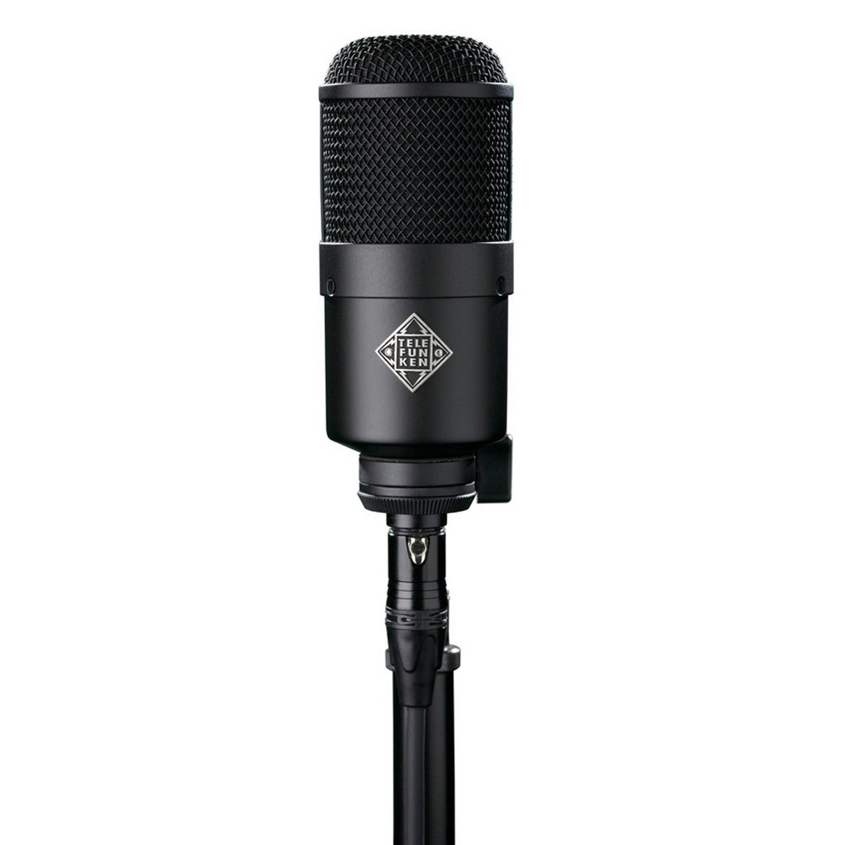 Telefunken M82-PC Large Diaphragm Cardioid Dynamic Podcast Package