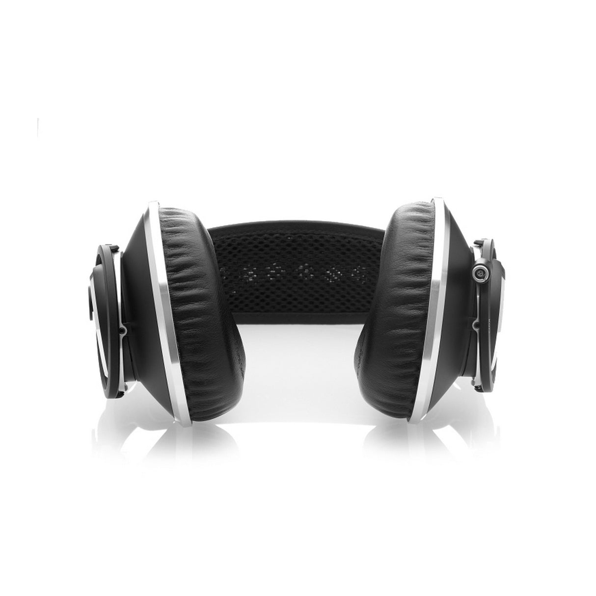 AKG K872 Master Reference Closed Back Over Ear Headphones