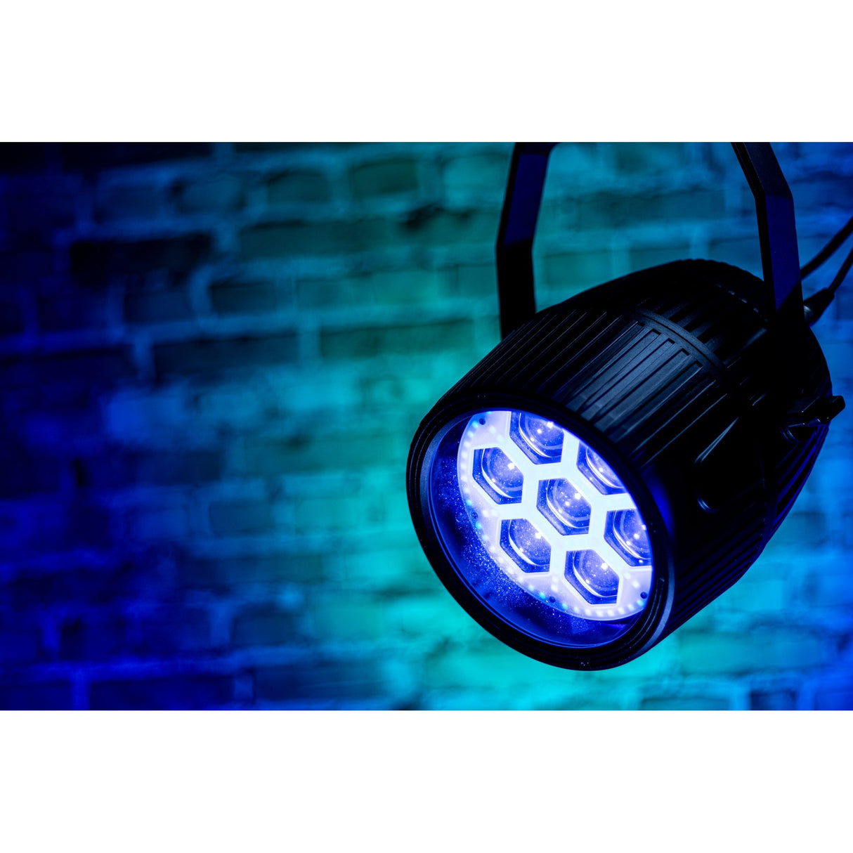 Blizzard Lighting Motif Settelenti RGBA 7x 40W 4-In-1 RGBA IP65 LED Wash Fixture with Zoom Black