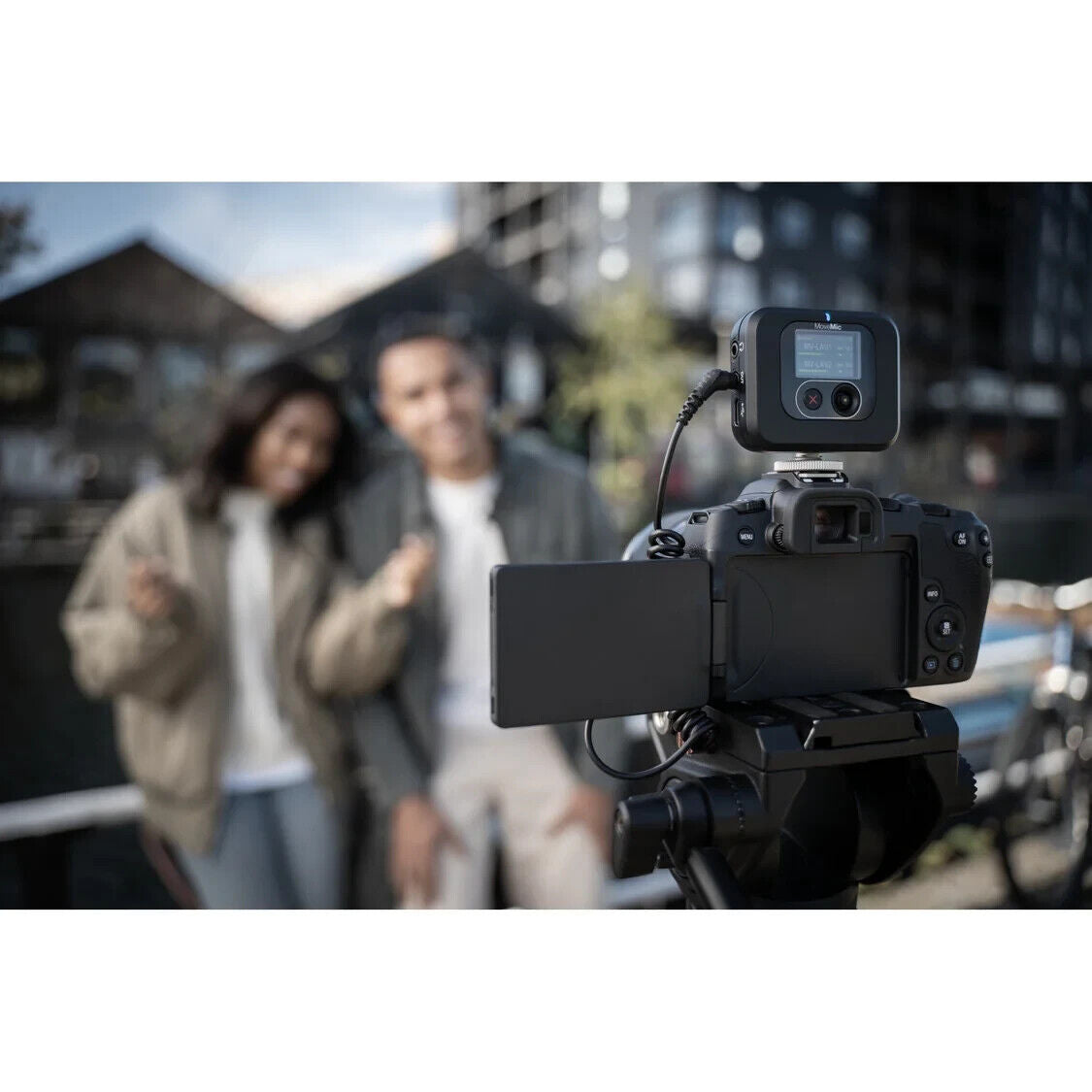 Shure MoveMic Two Receiver Kit 2-Channel Wireless Lavalier Microphone System with Receiver Z7