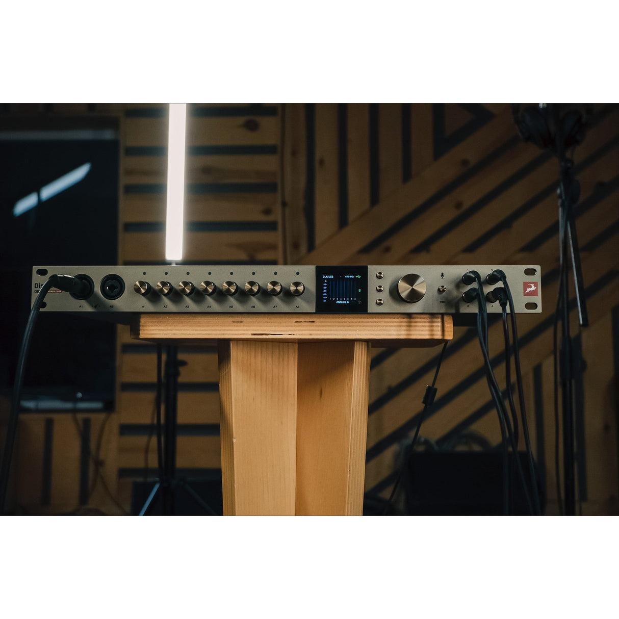 Antelope Audio Discrete 8 Oryx 26×38 USB-C Audio Interface with Synergy Core Real-Time FX Processing