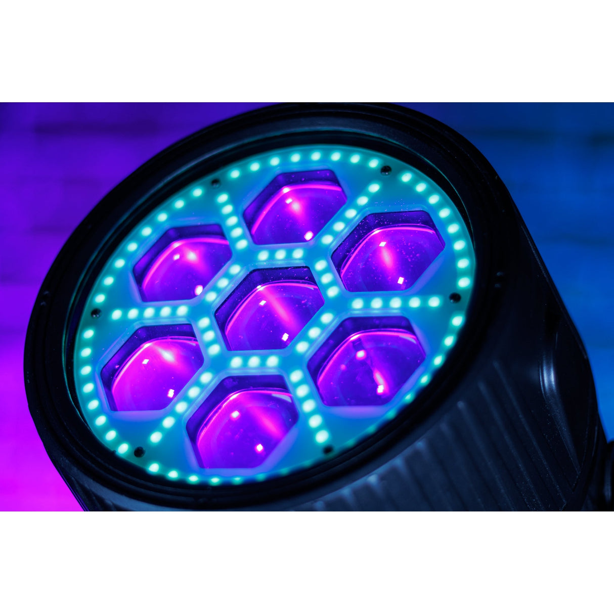 Blizzard Lighting Motif Settelenti 7x 40W 4-In-1 RGBW IP65-Rated LED Wash Fixture Black