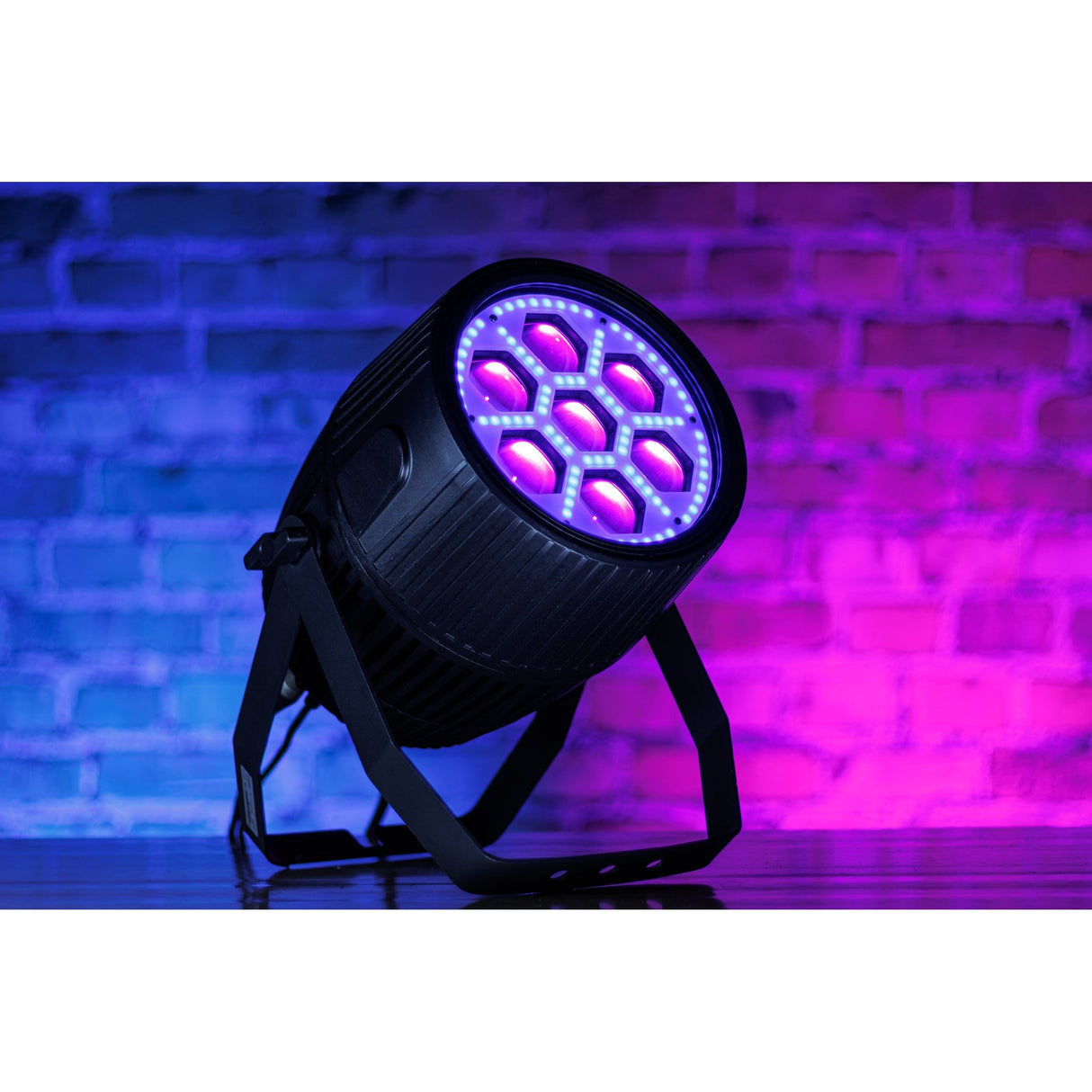 Blizzard Lighting Motif Settelenti RGBA 7x 40W 4-In-1 RGBA IP65 LED Wash Fixture with Zoom Black