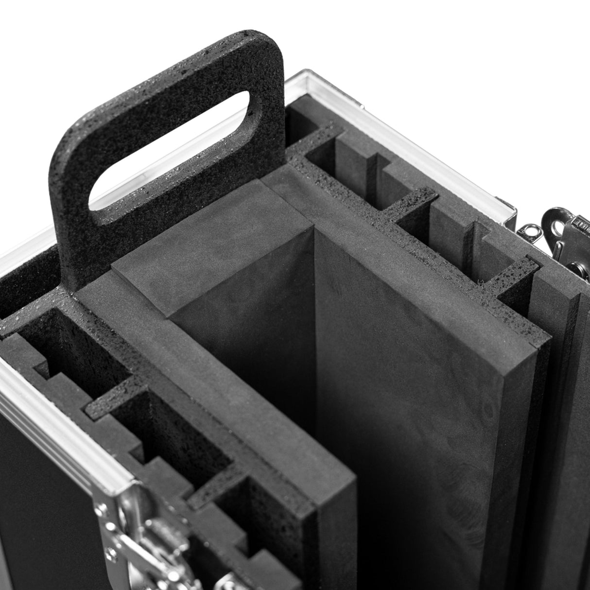 Gator Cases Expo Series GEXPOLED6065 ATA-Style Case Designed to Fit Most LCD and LED Screens in the 60” to 65” Class