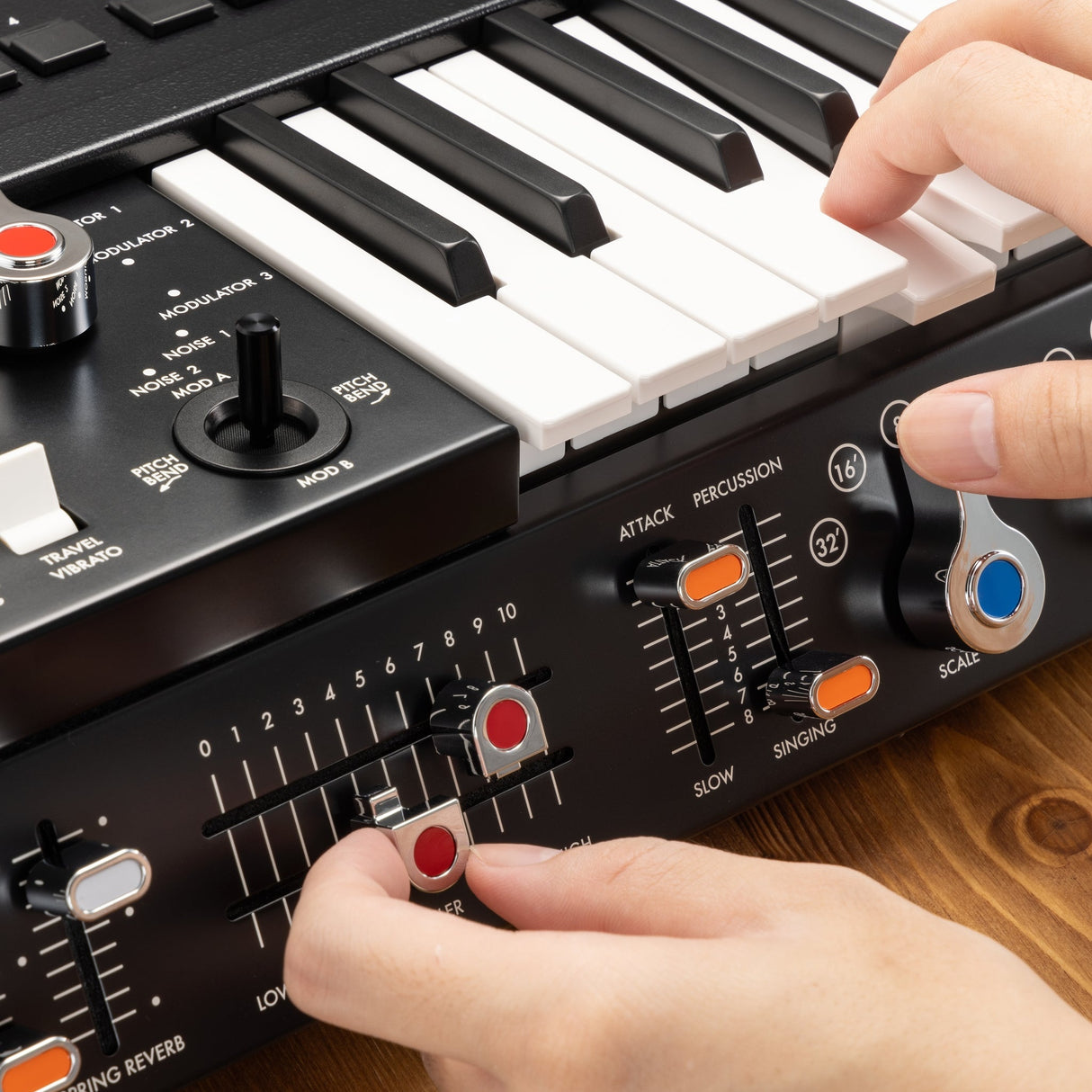 KORG miniKORG 700Sm Analog Synthesizer