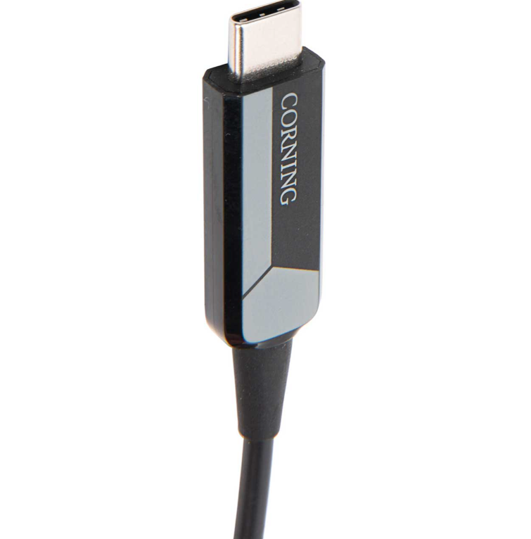 Corning 25 Meter Thunderbolt 3 USB-C Optical Cable for extended high-speed connections