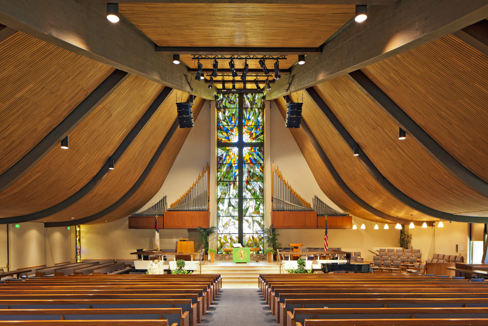 The Pastor's Guide to Wireless Mics for 2026: Avoiding Dropouts and Static in Church