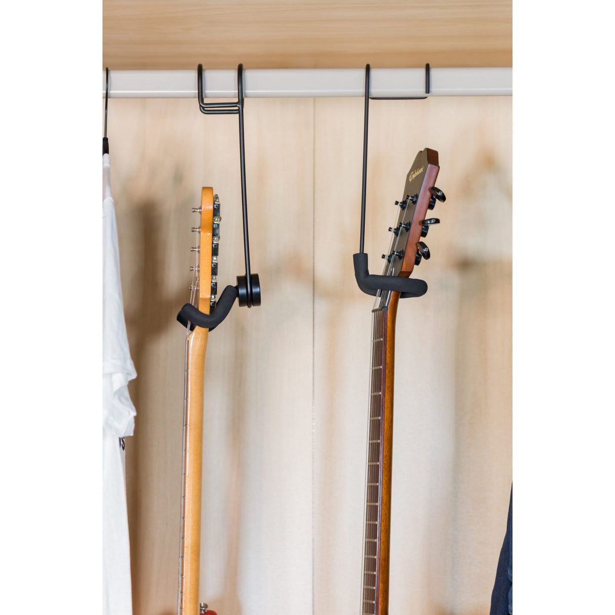 Gator GFW-GTRCLOSETHNGR-DLX Deluxe Closet Hanger Yoke for Guitars