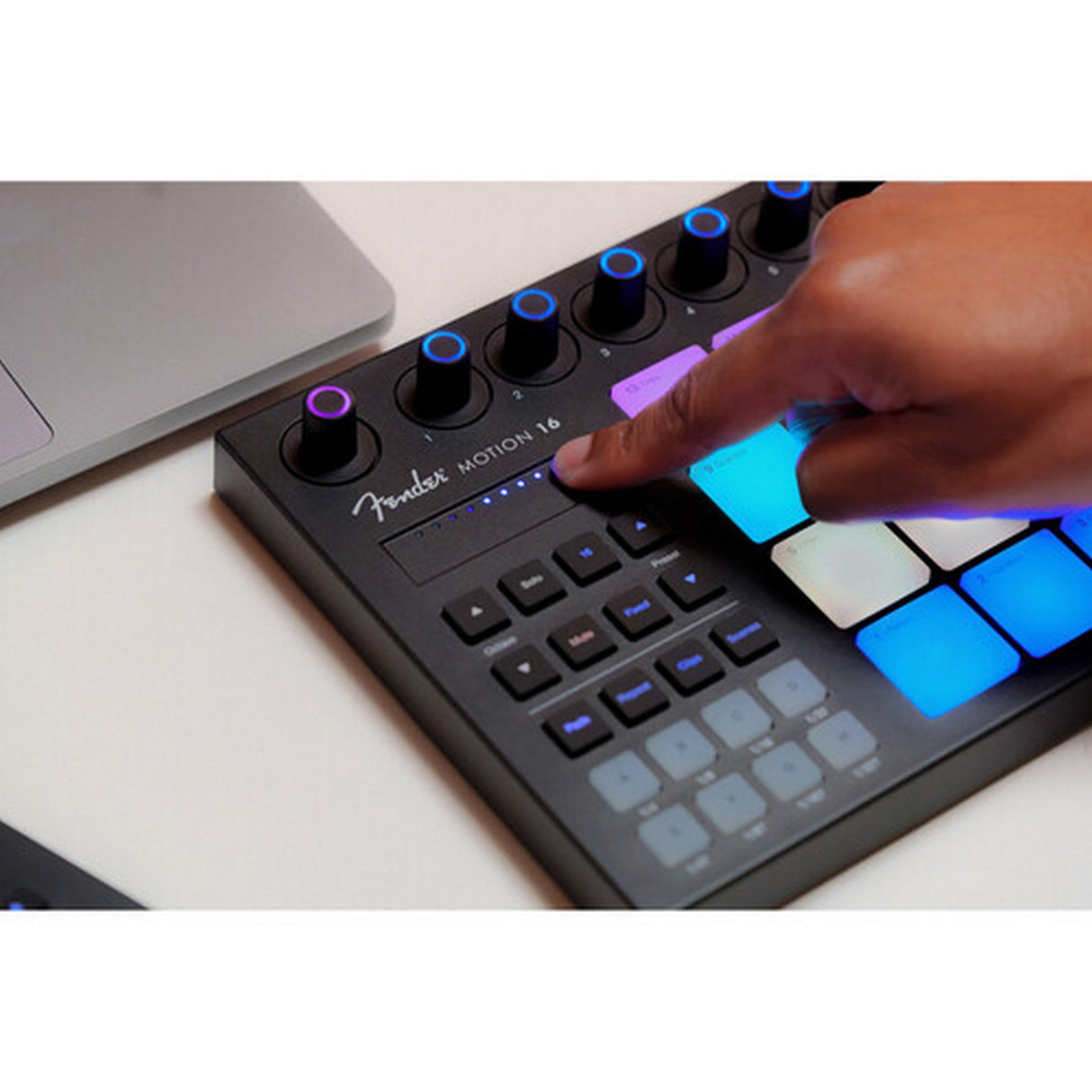 Fender Motion 16/32 Production & Performance MIDI Pad Controller