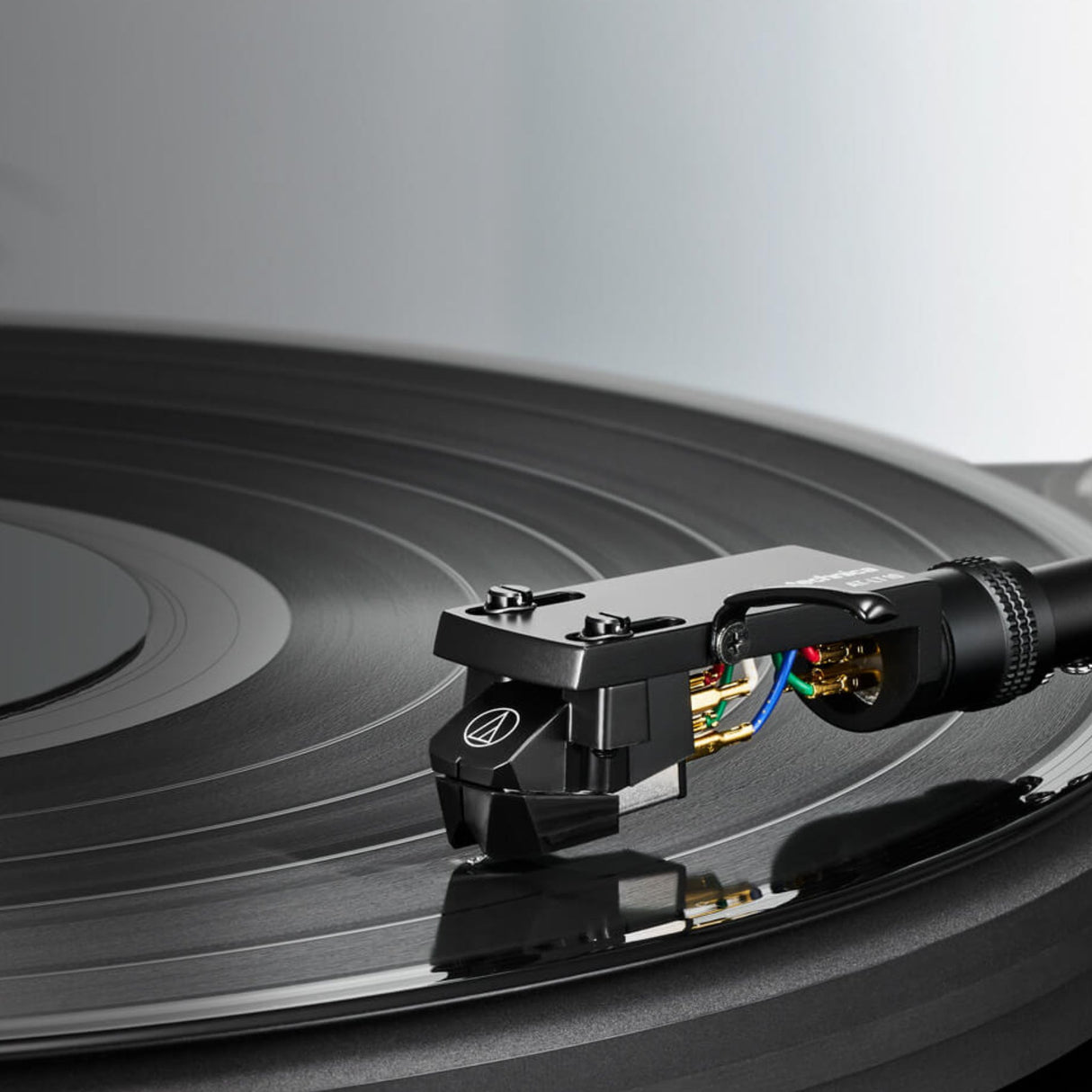 Audio-Technica AT-LP7X Belt-Drive Turntable with VM95E Cartridge