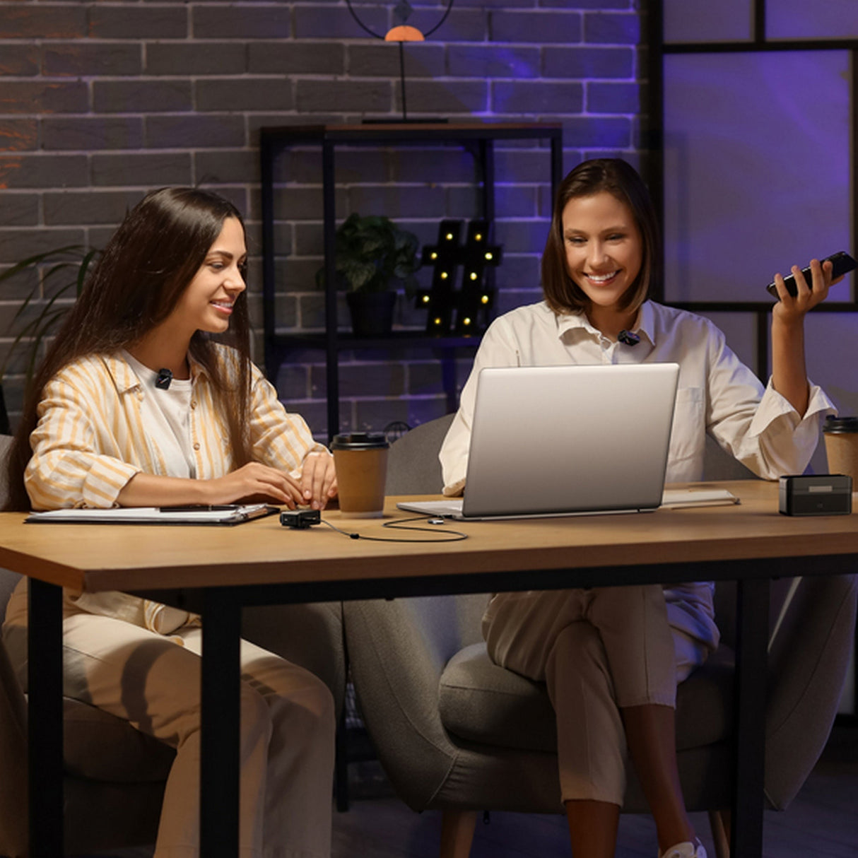 COMICA BooMax 2.4G On-Board Recording Wireless Microphone System