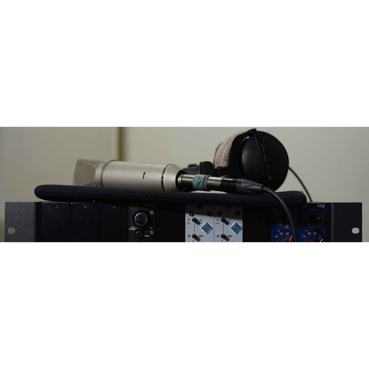 TritonAudio FetHead Phantom Power Preamp for Condenser Microphone