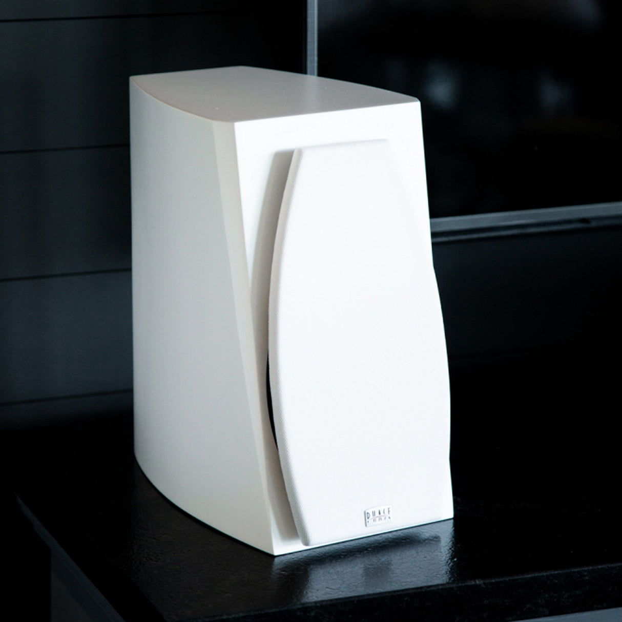 SoundTube PC1.5WH 2-Way 6.5-Inch Bookshelf Speaker, White