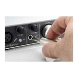 Focusrite iTrack Solo Lightning | USB Audio Interface with Lightning Compatibility