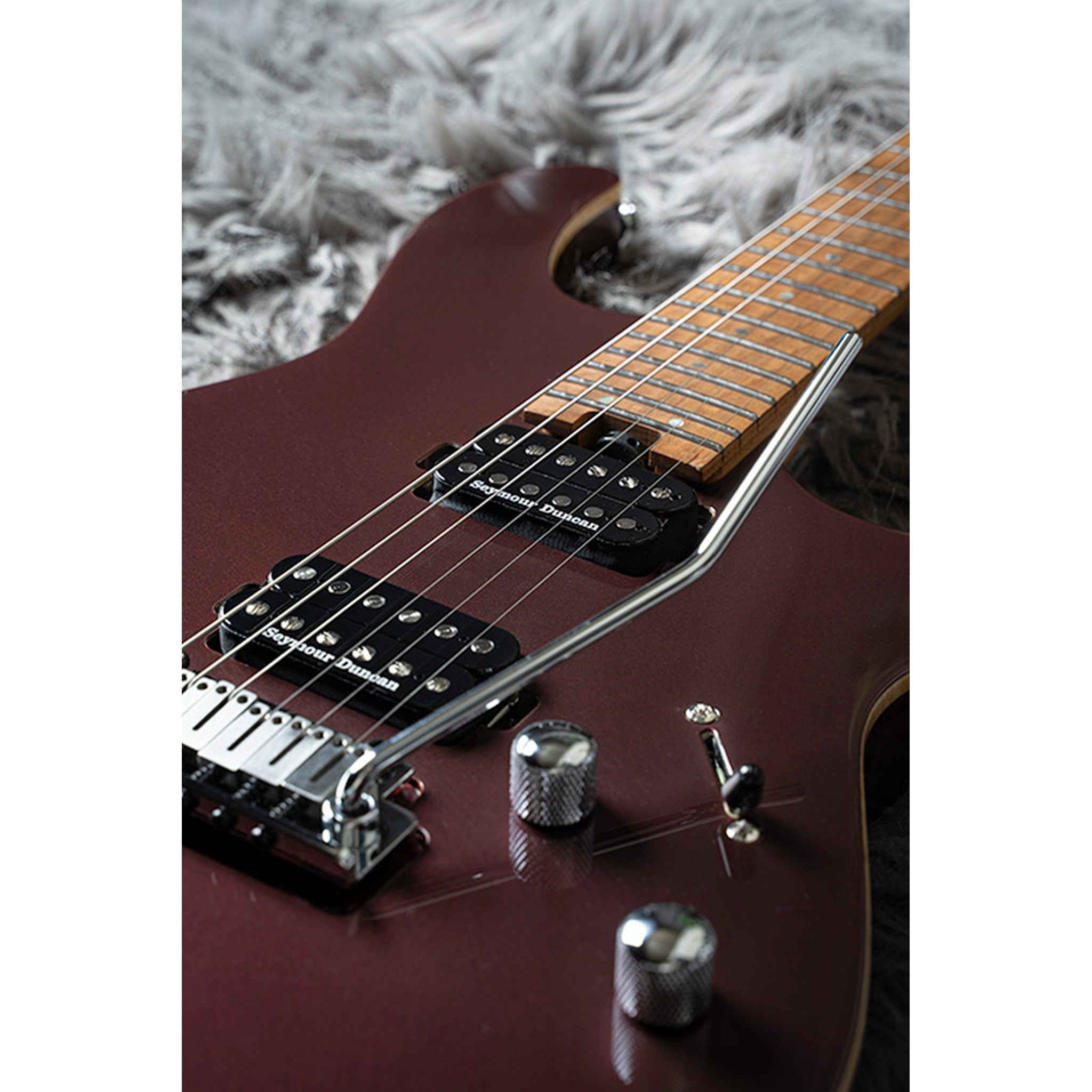 Cort G300 Pro Series Double Cutaway Electric Guitar – AVLGEAR