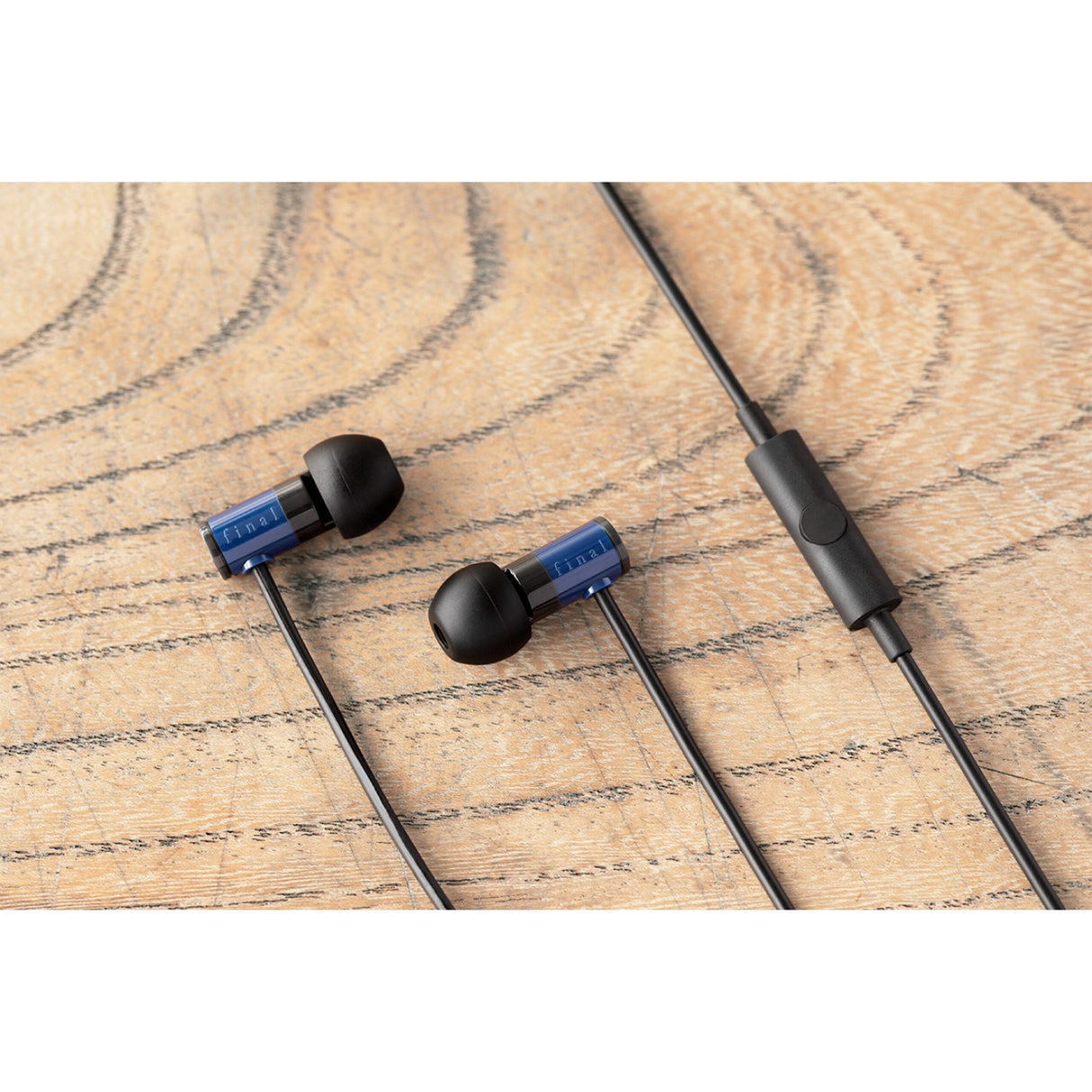 Final Audio E1000C In-Ear Noise Isolating Earphones with Microphone, Blue