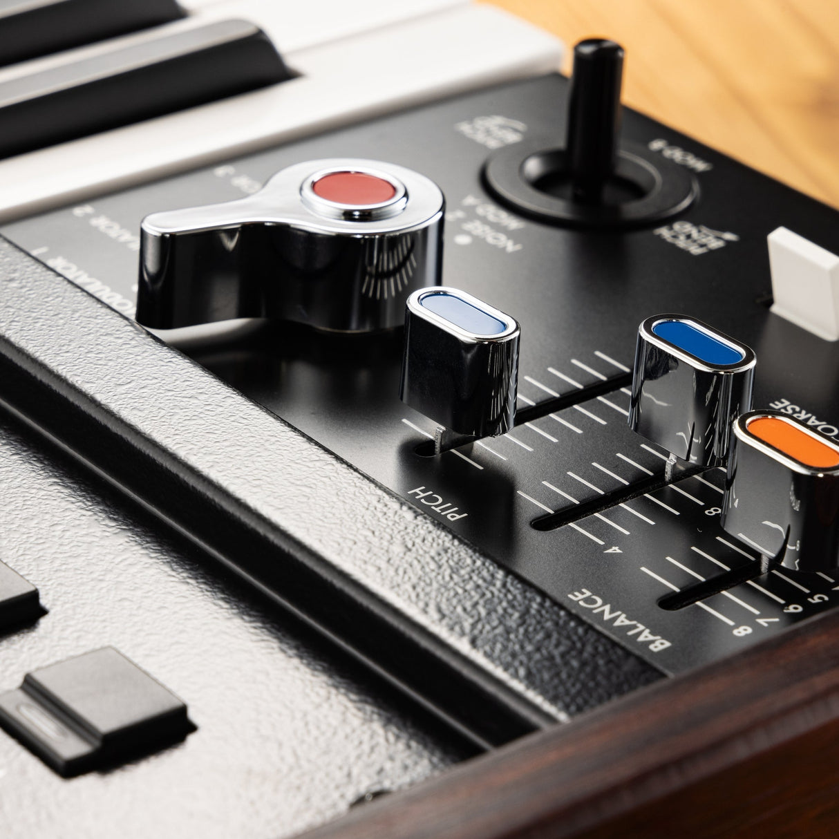 KORG miniKORG 700Sm Analog Synthesizer