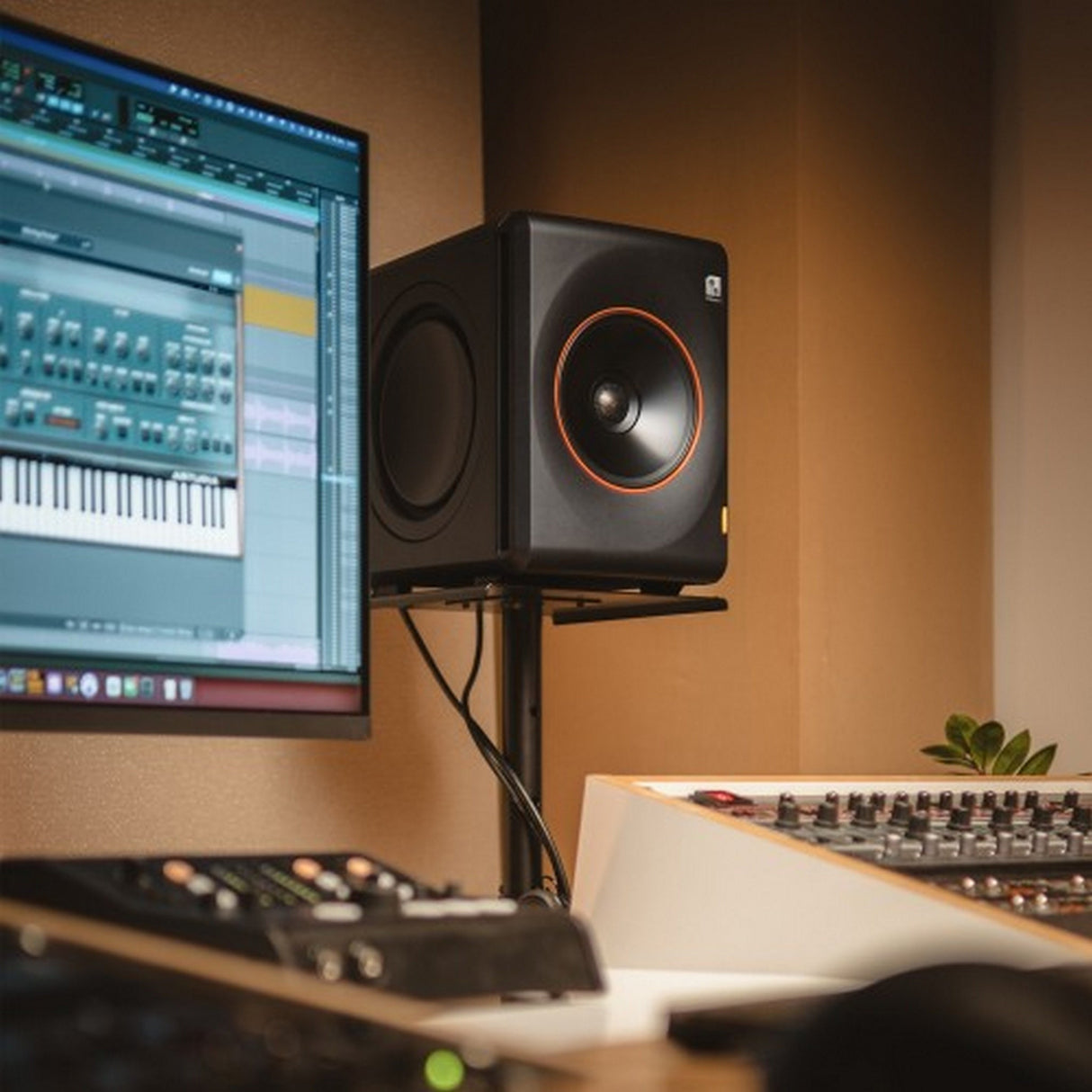 Palmer Orbit 11 Active Coaxial 3-Way Studio Monitor