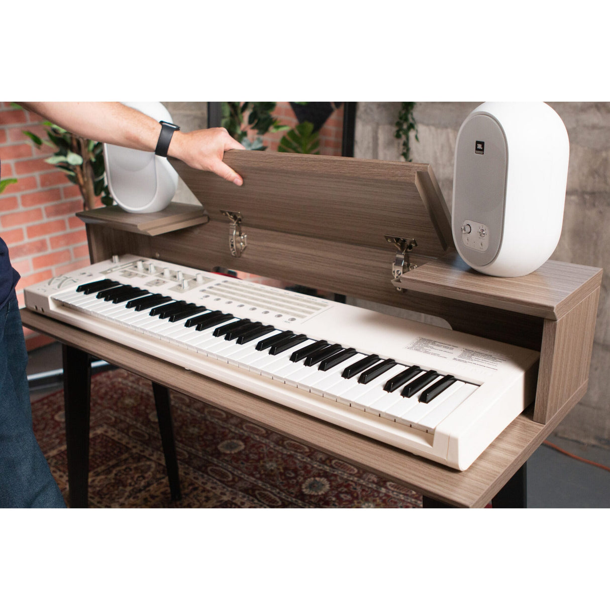 Gator GFW-ELITEKEYTBL61-MPL Elite Series Furniture for 61 Note Keyboard, Natural Maple Matte Finish