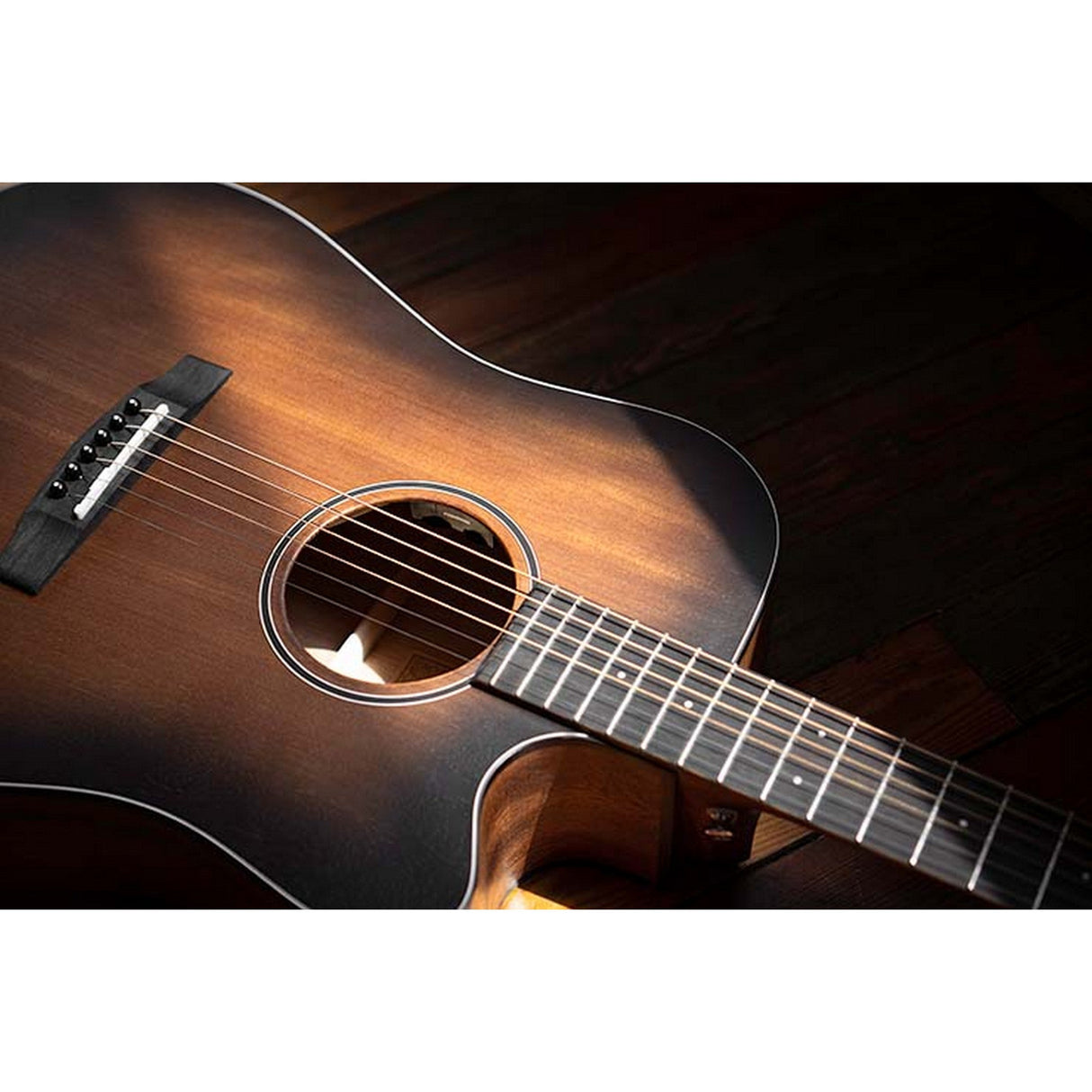 Cort CORE DC Acoustic-Electric Guitar Core Mahogany - guitar