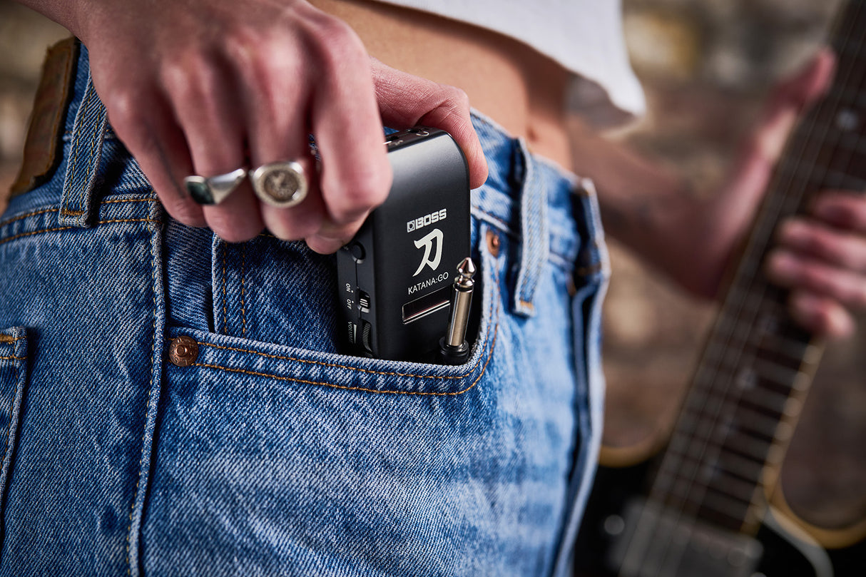 BOSS KATANA GO headphone guitar amp