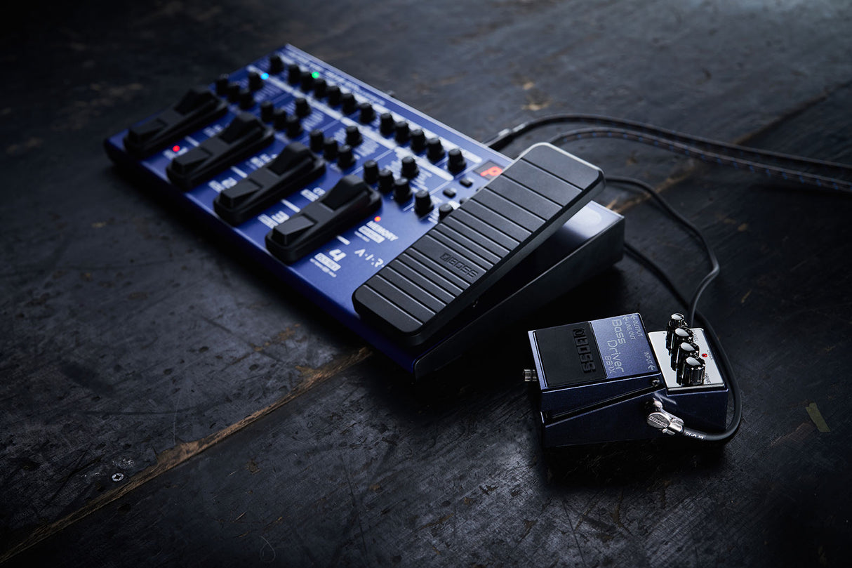 BOSS ME-90B bass guitar processor with expression pedal