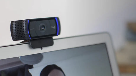 Logitech C920 HD Pro Webcam black Full HD 1080p USB webcam with glass autofocus lens, dual stereo microphones, and adjustable universal mounting clip for video calls, streaming, and recording