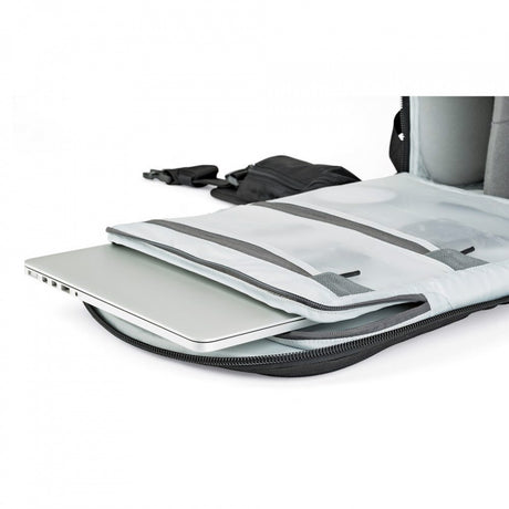 Lowepro ProTactic BP 450 AW II rear panel with CradleFit 15-inch laptop sleeve access, ActivZone back padding for lumbar support