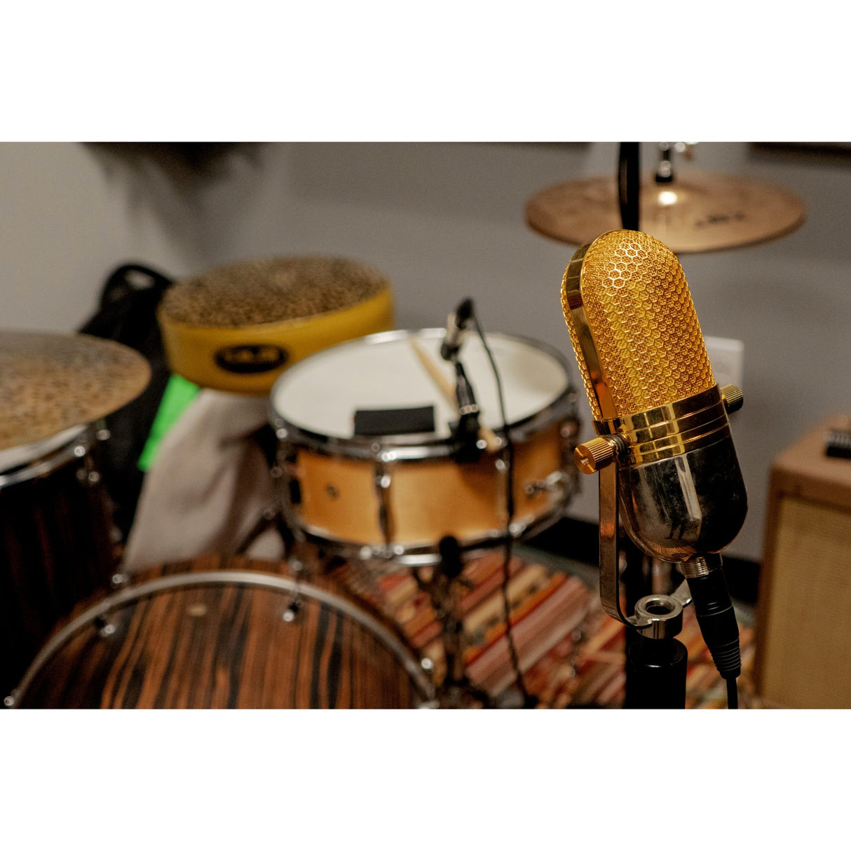 MXL R77 | Classic Ribbon Studio Vocal Recording Microphone