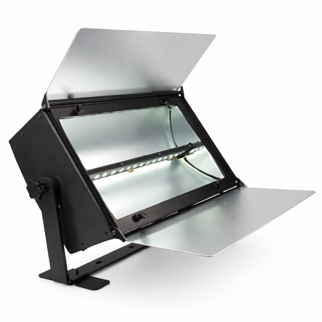 Blizzard Lighting Cyc Out RGBW LED Strobe Light